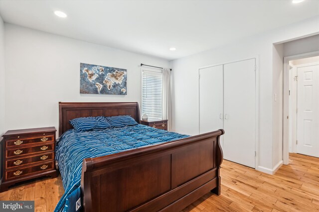 10105 Meredith Ave, Silver Spring, MD 20910 - bedroom with light wood-type flooring, a closet, recessed lighting, and baseboards