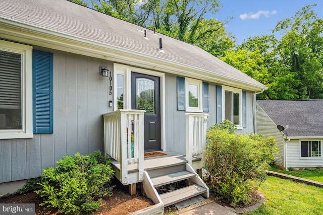 10105 Meredith Ave, Silver Spring, MD 20910 - entrance to property featuring a shingled roof