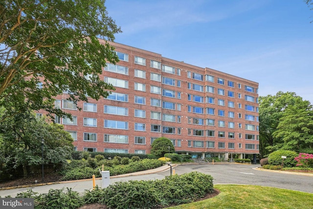 4200 Cathedral Ave NW Unit 1112, Washington, DC 20016 - view of apartment building / complex