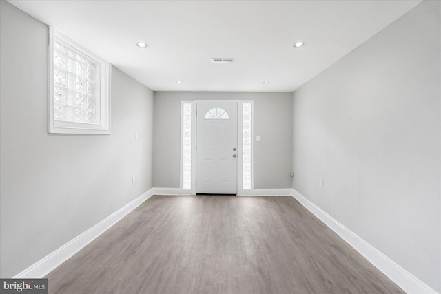 3910 The Alameda, Baltimore, MD 21218 - entryway featuring wood finished floors, baseboards, and recessed lighting
