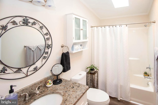 312 Farm Ln, North Wales, PA 19454 - bathroom featuring crown molding, vanity, wood finished floors, shower / tub combo with curtain, and toilet