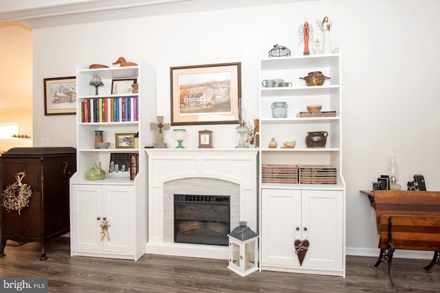 312 Farm Ln, North Wales, PA 19454 - living area featuring dark wood-type flooring and a fireplace