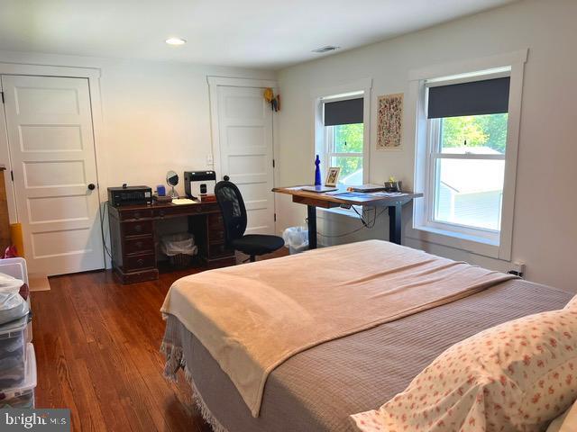 7299 Marshall St, Lincoln, DE 19960 - bedroom with wood finished floors, recessed lighting, and a desk