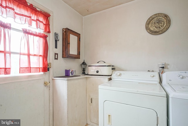 1103 Laurel Rd, Edgewater Park, NJ 08010 - washroom with washing machine and clothes dryer and healthy amount of natural light