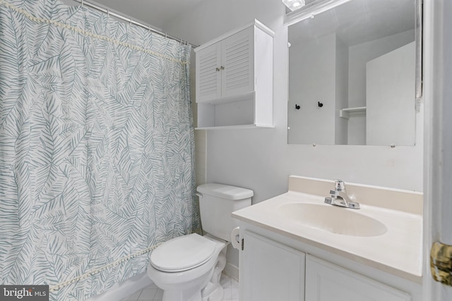 12307 Sandy Point Ct, Silver Spring, MD 20904 - full bathroom with vanity and a shower with shower curtain
