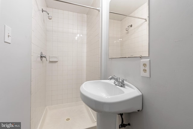 12307 Sandy Point Ct, Silver Spring, MD 20904 - bathroom featuring a stall shower