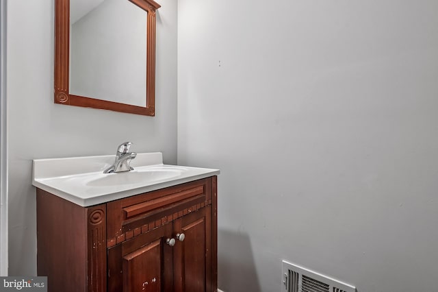 424 N Luzerne Ave N, Baltimore, MD 21224 - bathroom with vanity