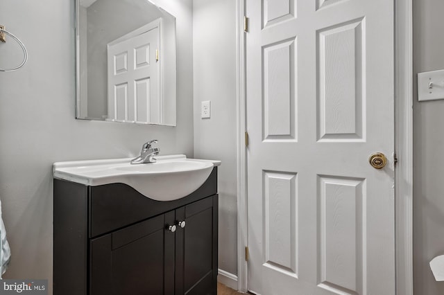 424 N Luzerne Ave N, Baltimore, MD 21224 - bathroom with vanity
