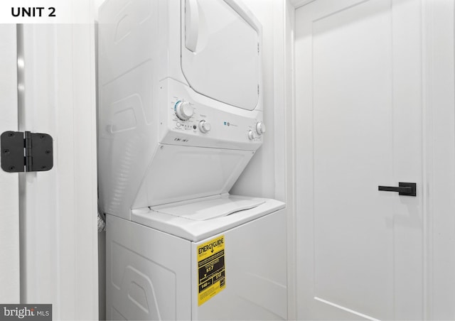 1150 S 52nd St, Philadelphia, PA 19143 - laundry room with stacked washer and clothes dryer