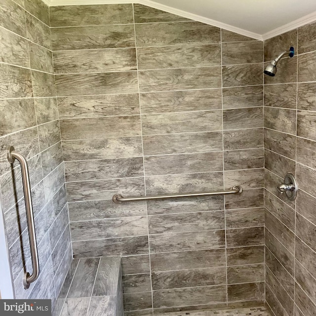 647 Elm St, Aberdeen, MD 21001 - full bath with crown molding and tiled shower
