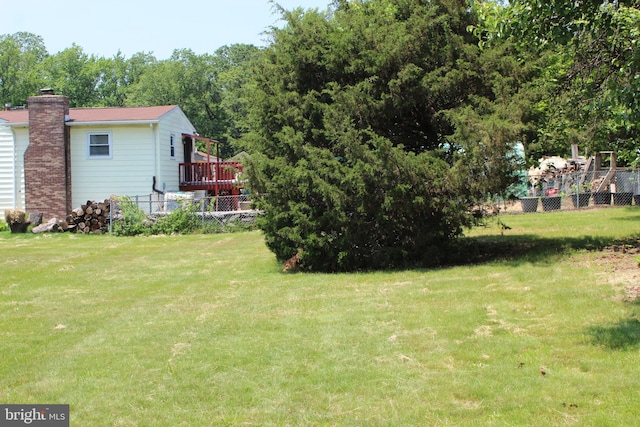 647 Elm St, Aberdeen, MD 21001 - view of yard with a deck