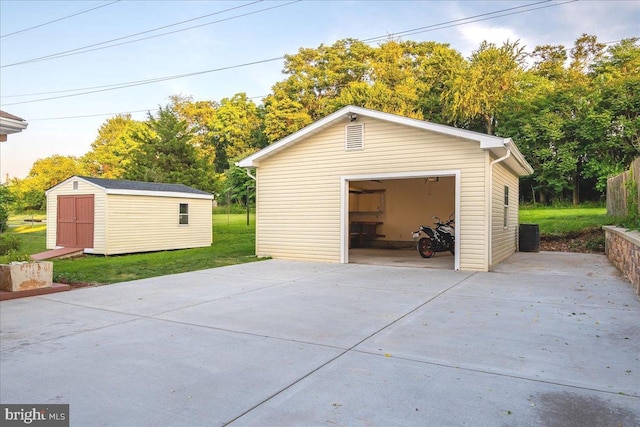 113 Wilgate Rd, Owings Mills, MD 21117 - detached garage with driveway