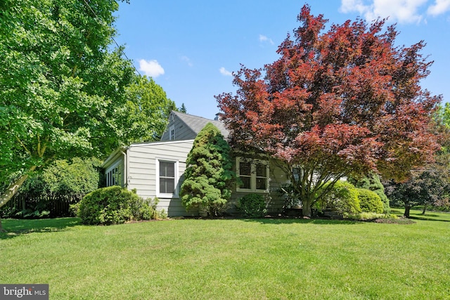 1033 Lenape Rd, West Chester, PA 19382 - view of side of home featuring a yard