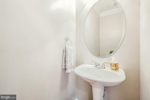 18525 Rushbrooke Dr, Olney, MD 20832 - bathroom with ornamental molding