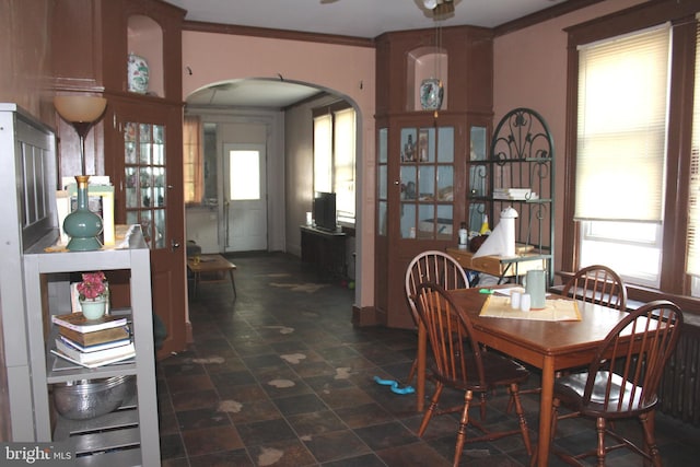 24 S 7th St, Shamokin, PA 17872 - dining space with arched walkways and baseboards