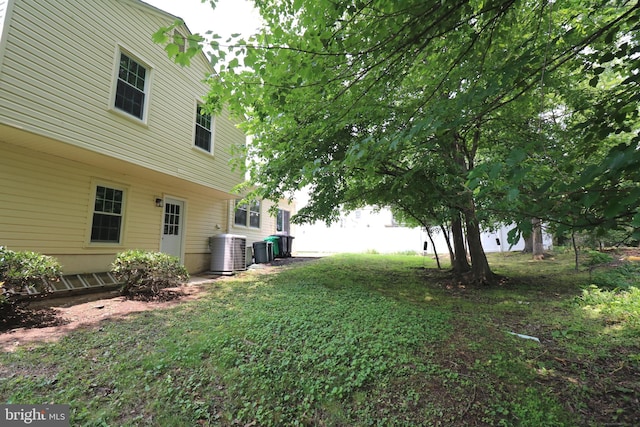 7009 Wood Thrush Dr, Lanham, MD 20706 - view of yard with central AC unit