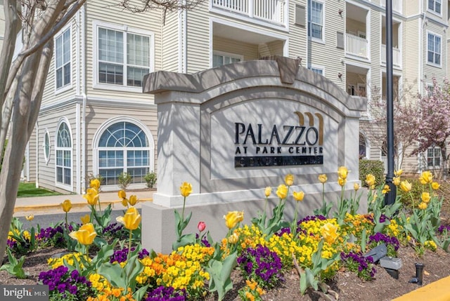 4551 Strutfield Ln Unit 4215, Alexandria, VA 22311 - view of community sign