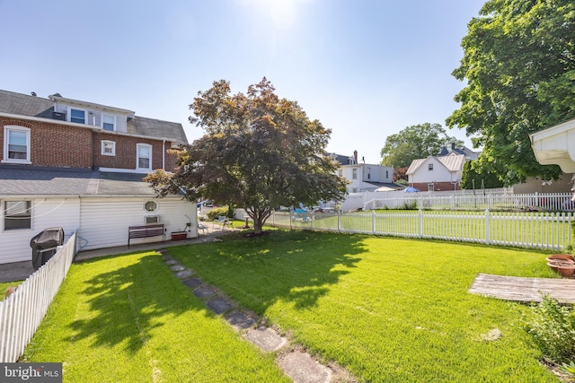 134 S 5th Ave, Royersford, PA 19468 - view of yard with a residential view
