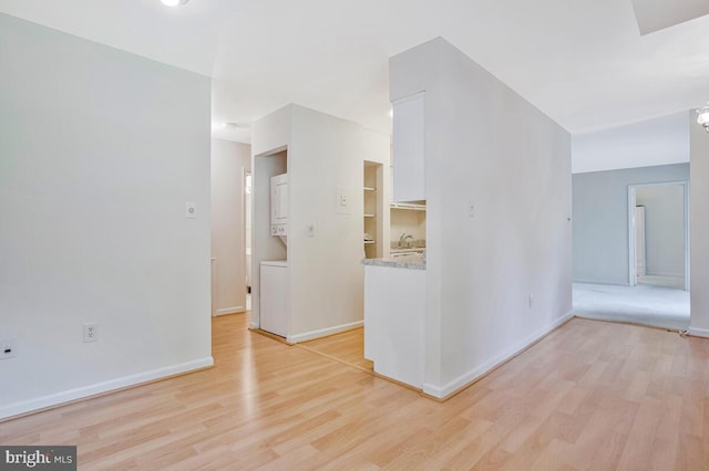 9 Silverwood Cir Unit 6, Annapolis, MD 21403 - corridor with light wood-style floors and baseboards
