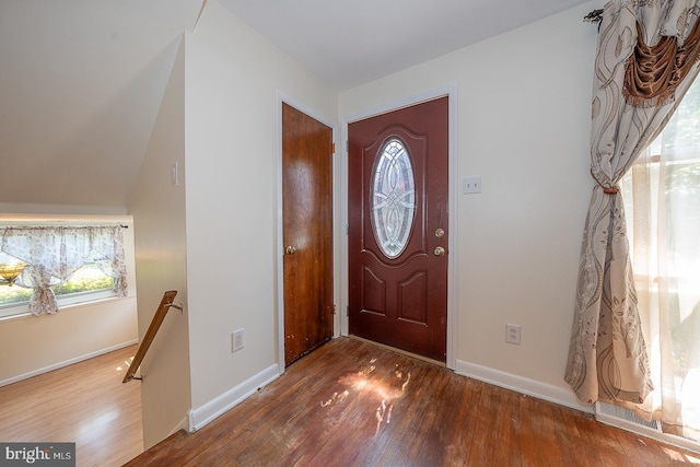 405 Garden Ln, Aston, PA 19014 - entrance foyer with wood finished floors and baseboards