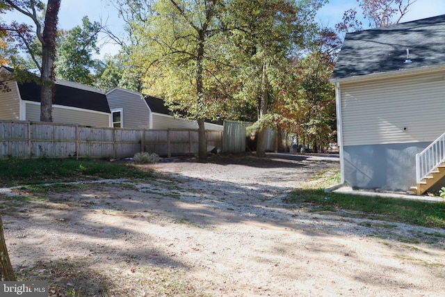9216 Crandall Rd, Lanham, MD 20706 - view of yard