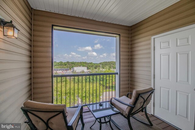 8612 Wintergreen Ct Unit 403, Odenton, MD 21113 - view of sunroom / solarium