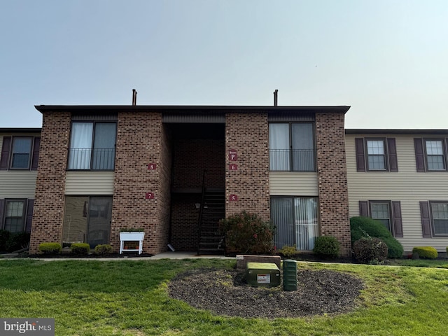 6 Kent Pl, Sewell, NJ 08080 - view of building exterior featuring stairs