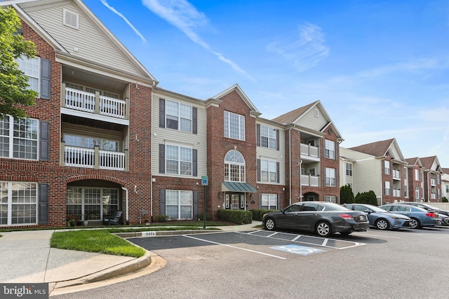 2504 Shelley Cir Unit 1B, Frederick, MD 21702 - view of property with uncovered parking and a residential view