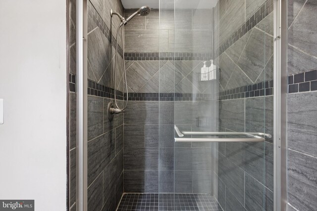 3032 Dillon St, Baltimore, MD 21224 - bathroom featuring a stall shower
