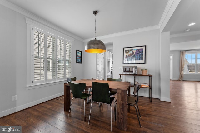 17968 Ridgewood Pl, Round Hill, VA 20141 - dining room with ornamental molding, baseboards, dark wood finished floors, and recessed lighting