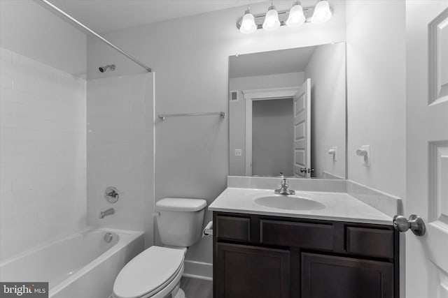 17968 Ridgewood Pl, Round Hill, VA 20141 - bathroom with toilet, vanity, and tub / shower combination