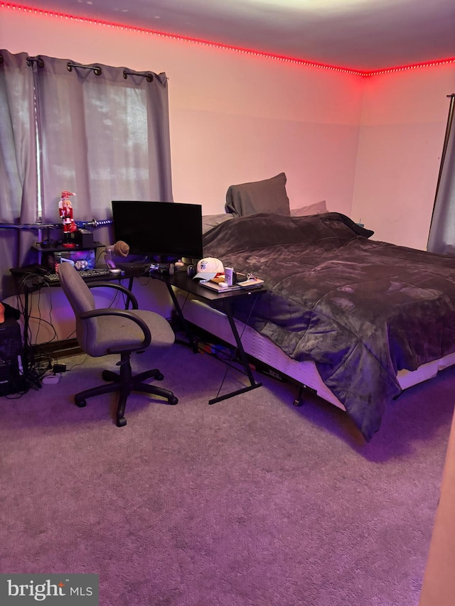 180 E Butler Ave, Vineland, NJ 08360 - carpeted bedroom featuring a desk