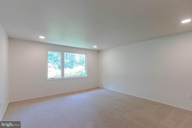 555 Hillcrest Ave, State College, PA 16803 - carpeted spare room featuring recessed lighting and baseboards