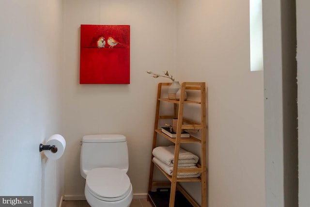 555 Hillcrest Ave, State College, PA 16803 - bathroom featuring toilet and baseboards