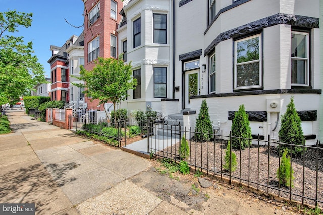 1713 4th St NW, Washington, DC 20001 - view of property featuring a residential view and a fenced front yard