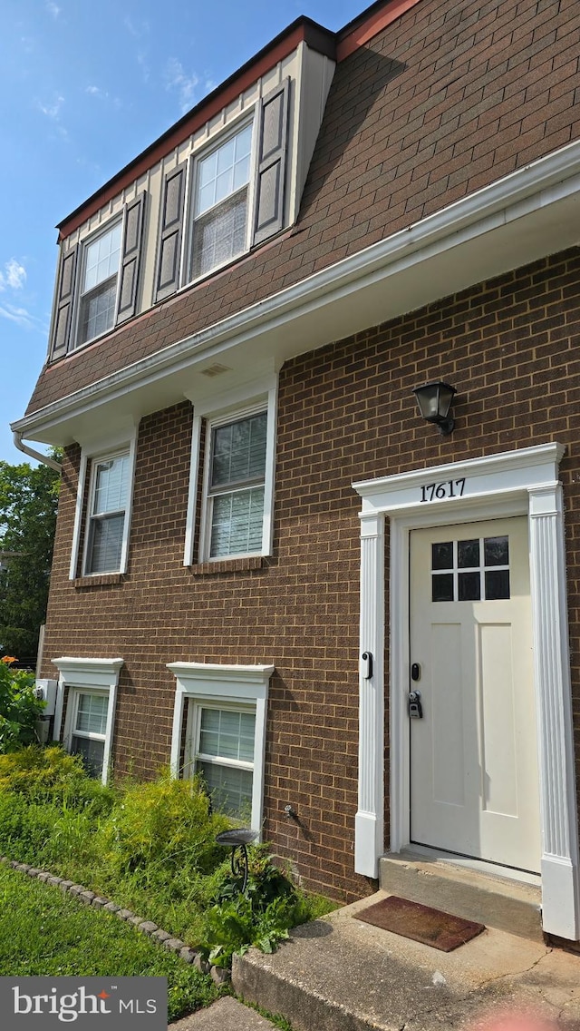 17617 Kohlhoss Rd, Poolesville, MD 20837 - doorway to property with brick siding