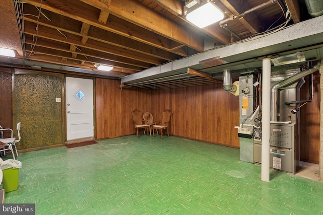 909 Rocklynn Rd, Springfield, PA 19064 - finished below grade area featuring wood walls