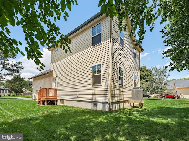 2 Assawoman Ave, Ocean View, DE 19970 - view of property exterior with a yard