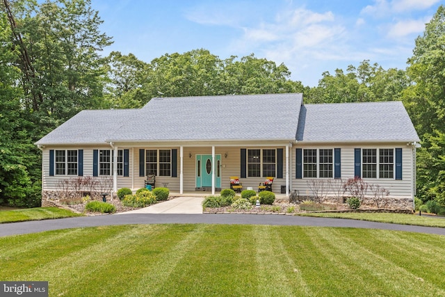 26471 N Sandgates Rd, Mechanicsville, MD 20659 - ranch-style home featuring a front lawn, a porch, and roof with shingles