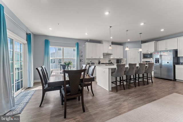 8798 Bancroft Dr, Waldorf, MD 20603 - dining space featuring dark wood finished floors, recessed lighting, and baseboards