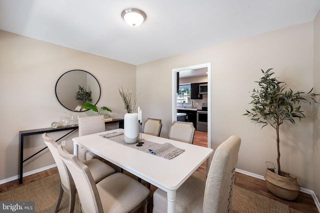 3011 Spark Ln, Bowie, MD 20715 - dining area featuring wood finished floors