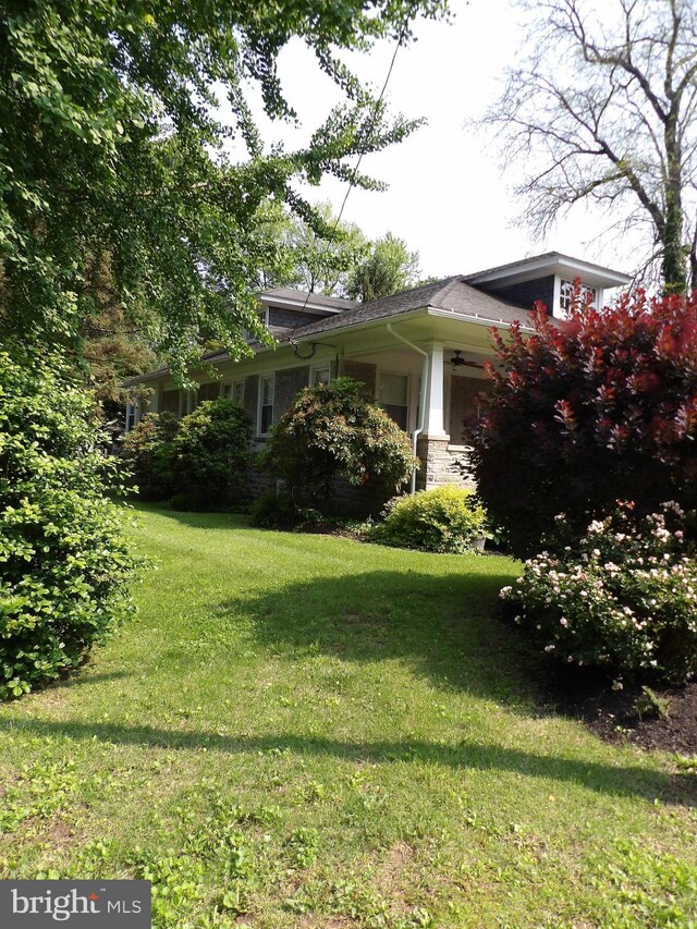 28 N Wakefield, Jeffersonville, PA 19403 - view of grassy yard