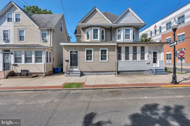 602 Market St, Gloucester City, NJ 08030 - view of front of home featuring entry steps