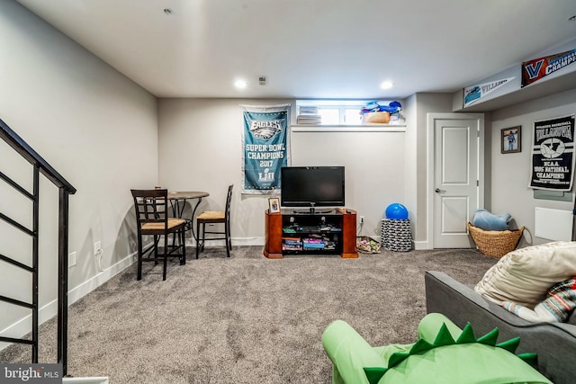 1603 S 6th St, Philadelphia, PA 19148 - living room featuring carpet and baseboards