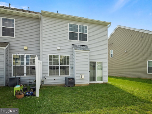 18238 Hurricane Ct, Hagerstown, MD 21740 - back of house with a yard and central AC unit