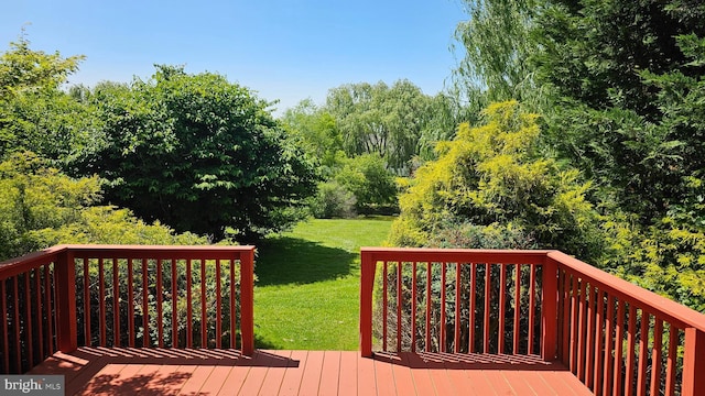 5934 Tappan Ln, Salisbury, MD 21801 - wooden terrace with a lawn
