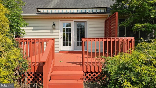 5934 Tappan Ln, Salisbury, MD 21801 - deck with stairs