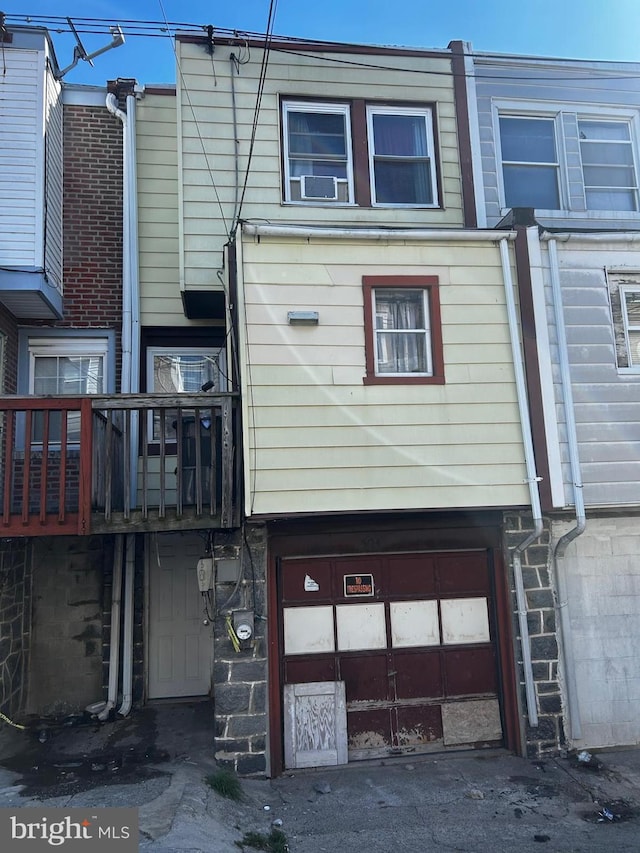 504 Woodcliffe Rd, Upper Darby, PA 19082 - rear view of property featuring an attached garage