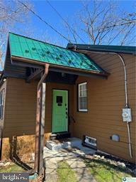 333 Decker Ferry Rd, Mount Bethel, PA 18343 - entrance to property featuring metal roof