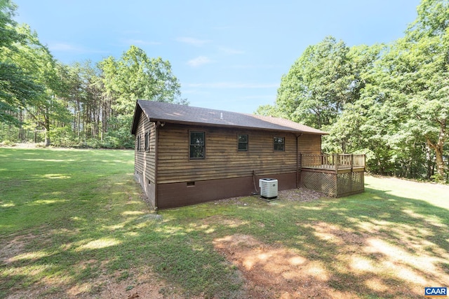 406 Green Meadow Ln, Scottsville, VA 24590 - view of side of property featuring crawl space, a yard, a deck, and central AC